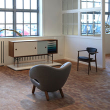 Cargar imagen en el visor de la galería, Aparador by Finn Juhl 1955