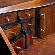 Cargar imagen en el visor de la galería, FURNITURE KNOB / LINEAR / BRASS