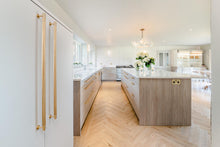 Cargar imagen en el visor de la galería, PULL BAR / LINEAR / BRASS