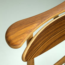 Cargar imagen en el visor de la galería, Reading Chair  Finn Juhl